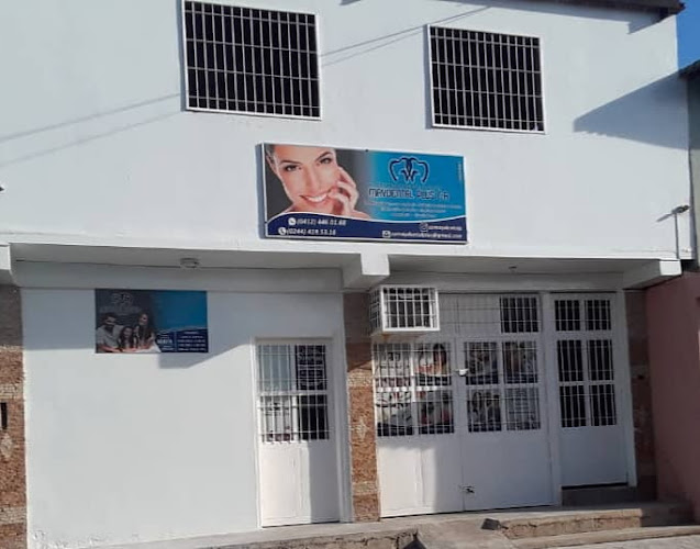 Centro De Especialidades Maydental Plus C.A